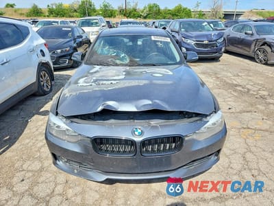 Piąte zdjęcie samochodu w środku: 2013 BMW 328 XI SULEV VIN:WBA3B5C53DF596295 - miniatura