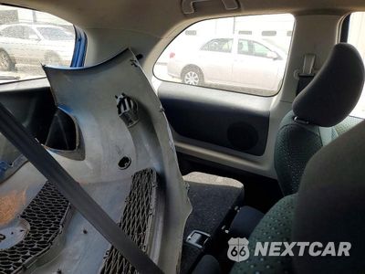 Zdjęcie 10 z 13 samochodu: 2008 TOYOTA YARIS BASE VIN:JTDJT923485168651 - miniatura