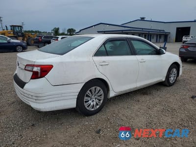Trzecie zdjęcie samochodu z tyłu: 2014 TOYOTA CAMRY HYBRID LE VIN:4T1BD1FK5EU111408 - miniatura