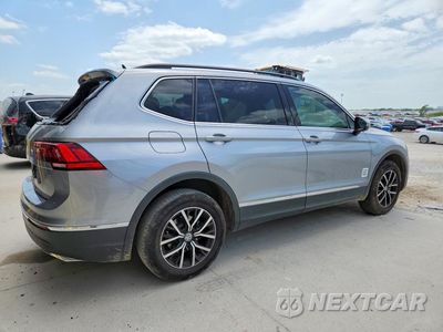 Trzecie zdjęcie samochodu z tyłu: 2021 VOLKSWAGEN TIGUAN SE VIN:3VV3B7AX5MM023242 - miniatura