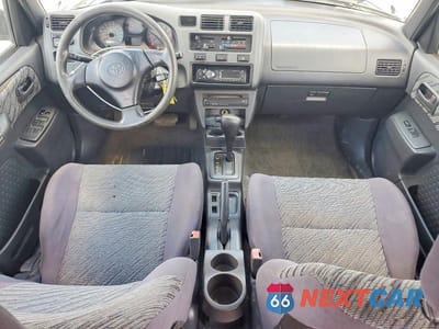Zdjęcie 8 z 13 samochodu: 2000 TOYOTA RAV4 BASE VIN:JT3HP10V2Y0243163 - miniatura