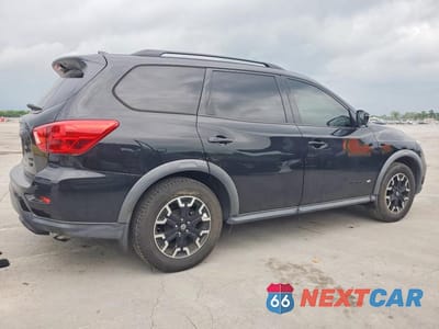 Trzecie zdjęcie samochodu z tyłu: 2020 NISSAN PATHFINDER SV VIN:5N1DR2BM9LC648079 - miniatura
