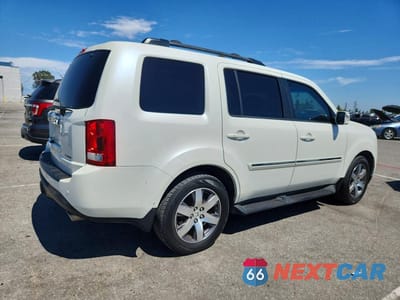 Trzecie zdjęcie samochodu z tyłu: 2013 HONDA PILOT TOURING VIN:5FNYF3H91DB024000 - miniatura