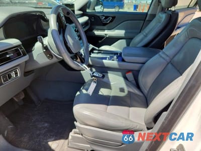 Zdjęcie 7 z 13 samochodu: 2020 LINCOLN AVIATOR RESERVE VIN:5LM5J7XC8LGL37483 - miniatura
