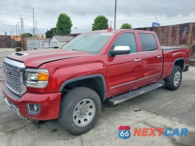 2019 GMC SIERRA K2500 DENALI 1GT12SEY9KF210945 - główne zdjęcie licytacji z USA - miniatura