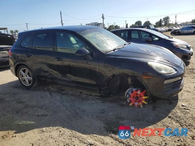 Czwarte zdjęcie samochodu z boku: 2011 PORSCHE CAYENNE VIN:WP1AA2A20BLA02506 - miniatura