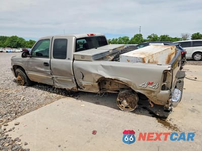 Drugie zdjęcie samochodu z przodu: 1999 CHEVROLET SILVERADO K2500 VIN:1GCGK29U2XE162333 - miniatura