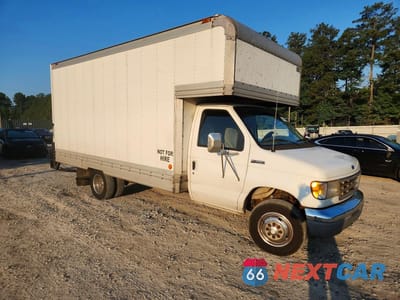 Czwarte zdjęcie samochodu z boku: 1994 FORD E350 BOX TRUCK VIN:1FDKE30G9RHB88228 - miniatura