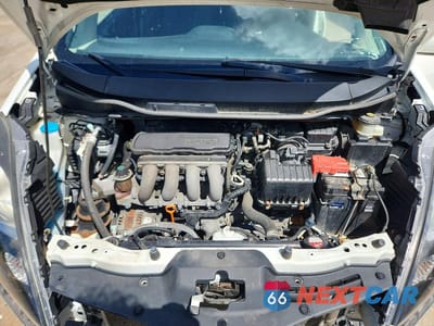 Zdjęcie 11 z 13 samochodu: 2013 HONDA FIT SPORT VIN:JHMGE8H54DC071090 - miniatura