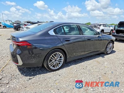 Trzecie zdjęcie samochodu z tyłu: 2025 BMW 530 I VIN:WBA43FJ01SCU59689 - miniatura