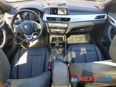 Zdjęcie 8 z 14 samochodu: 2021 BMW X1 XDRIVE28I VIN:WBXJG9C01M5S29430 - miniatura