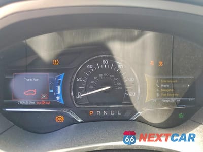 Zdjęcie 9 z 13 samochodu: 2017 LINCOLN MKZ HYBRID RESERVE VIN:3LN6L5MUXHR642499 - miniatura