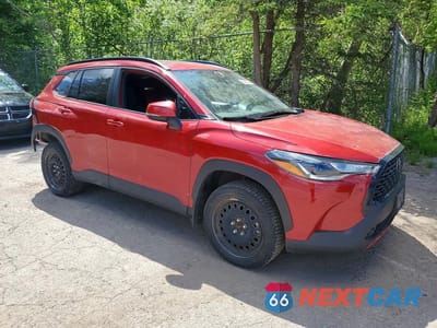 Czwarte zdjęcie samochodu z boku: 2022 TOYOTA COROLLA CROSS LE VIN:7MUBAABGXNV011491 - miniatura