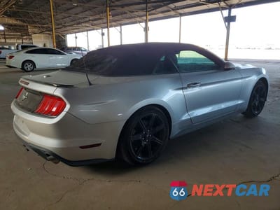Trzecie zdjęcie samochodu z tyłu: 2019 FORD MUSTANG VIN:1FATP8UH4K5170011 - miniatura