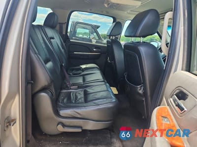 Zdjęcie 11 z 13 samochodu: 2008 CHEVROLET SUBURBAN K1500 LS VIN:1GNFK16318R225005 - miniatura