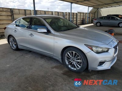 Czwarte zdjęcie samochodu z boku: 2019 INFINITI Q50 LUXE VIN:JN1EV7AP2KM512269 - miniatura