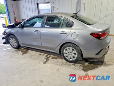 Drugie zdjęcie samochodu z przodu: 2022 KIA RIO S VIN:3KPA24AD4NE435254 - miniatura