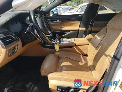 Zdjęcie 7 z 12 samochodu: 2016 BMW 750 I VIN:WBA7F0C59GGL99171 - miniatura