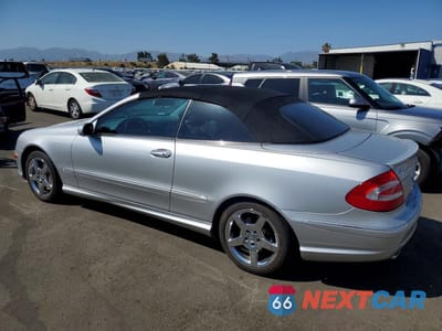 Drugie zdjęcie samochodu z przodu: 2005 MERCEDES-BENZ CLK 500 VIN:WDBTK75G55T042609 - miniatura
