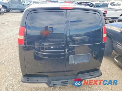 Zdjęcie 6 z 13 samochodu: 2014 CHEVROLET EXPRESS G1500 VIN:1GCSHAF49E1200880 - miniatura