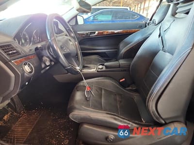 Zdjęcie 7 z 12 samochodu: 2011 MERCEDES-BENZ E 550 VIN:WDDKK7CF9BF094073 - miniatura