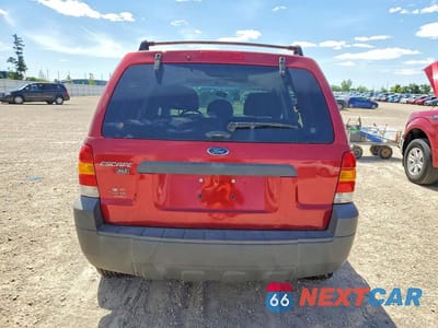 Zdjęcie 6 z 13 samochodu: 2005 FORD ESCAPE XLT VIN:1FMYU93155DA25293 - miniatura