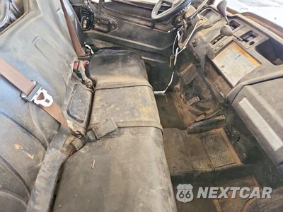 Piąte zdjęcie samochodu w środku: 2018 HONDA PIONEER 1000 UTILITY VEHICLE VIN:1HFVE0409J4202272 - miniatura