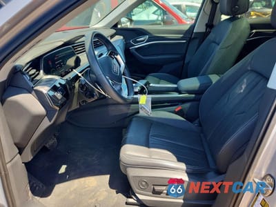 Zdjęcie 7 z 12 samochodu: 2022 AUDI E-TRON PREMIUM PLUS VIN:WA1LAAGE7NB014307 - miniatura