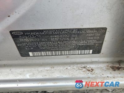 Zdjęcie 12 z 12 samochodu: 2012 HYUNDAI ELANTRA VIN:5NPDH4AE8CH096172 - miniatura