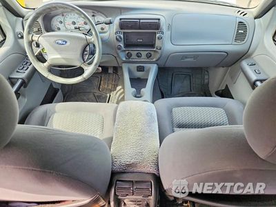Zdjęcie 8 z 12 samochodu: 2003 FORD EXPLORER VIN:1FMZU77EX3UA09268 - miniatura