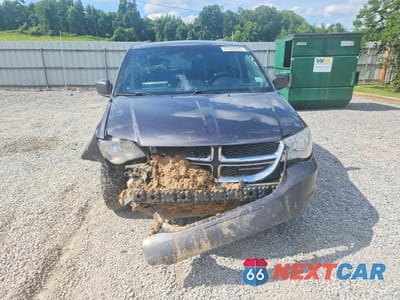 Piąte zdjęcie samochodu w środku: 2019 DODGE GRAND CARAVAN SXT VIN:2C4RDGCG6KR774484 - miniatura