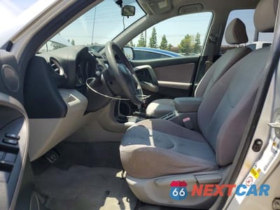Zdjęcie 7 z 12 samochodu: 2006 TOYOTA RAV4 BASE VIN:JTMZD33V565000303 - miniatura