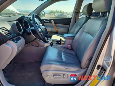 Zdjęcie 7 z 13 samochodu: 2008 TOYOTA HIGHLANDER HYBRID LIMITED VIN:JTEEW44A482013618 - miniatura