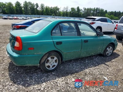 Trzecie zdjęcie samochodu z tyłu: 2001 HYUNDAI ACCENT GL VIN:KMHCG45C91U169698 - miniatura