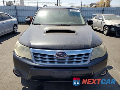 Piąte zdjęcie samochodu w środku: 2011 SUBARU FORESTER TOURING VIN:JF2SHGGC9BH772383 - miniatura