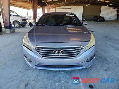 Piąte zdjęcie samochodu w środku: 2015 HYUNDAI SONATA SE VIN:5NPE24AF9FH007082 - miniatura
