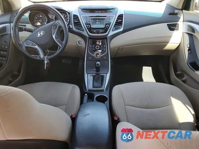 Zdjęcie 8 z 12 samochodu: 2016 HYUNDAI ELANTRA VALUE EDITION VIN:5NPDH4AE9GH673684 - miniatura