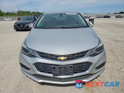 Piąte zdjęcie samochodu w środku: 2016 CHEVROLET CRUZE LT VIN:1G1BE5SM5G7263568 - miniatura