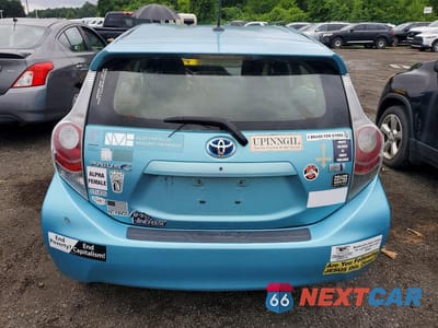 Zdjęcie 6 z 12 samochodu: 2013 TOYOTA PRIUS C THREE VIN:JTDKDTB32D1043986 - miniatura