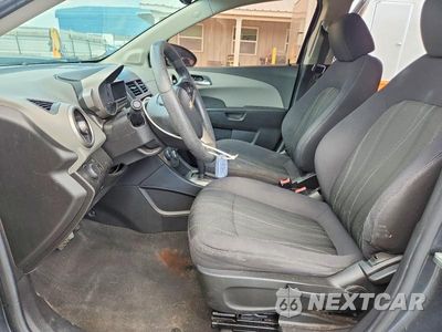 Zdjęcie 7 z 12 samochodu: 2013 CHEVROLET SONIC LT VIN:1G1JC5SG3D4145978 - miniatura