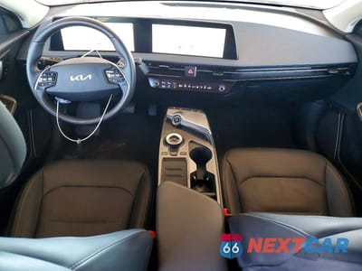 Zdjęcie 8 z 12 samochodu: 2024 KIA EV6 WIND VIN:KNDC34LA2R5205108 - miniatura