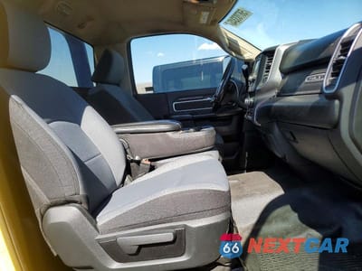 Zdjęcie 10 z 12 samochodu: 2019 RAM 5500 VIN:3C7WRNDL0KG599534 - miniatura