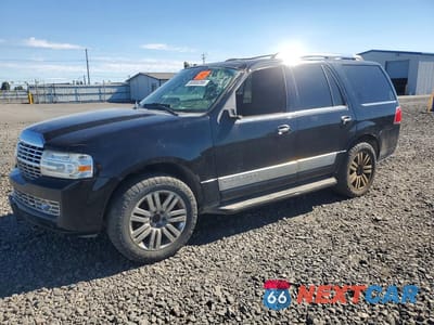 2008 LINCOLN NAVIGATOR 5LMFU28538LJ16998 - główne zdjęcie licytacji z USA - miniatura