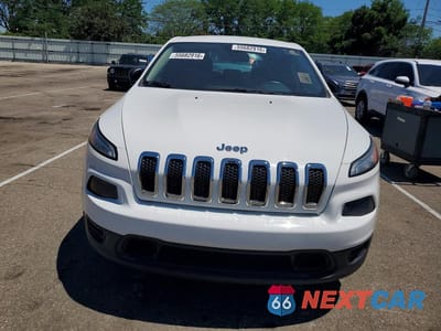 Piąte zdjęcie samochodu w środku: 2017 JEEP CHEROKEE SPORT VIN:1C4PJLAB9HW507789 - miniatura