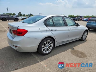 Trzecie zdjęcie samochodu z tyłu: 2018 BMW 320 XI VIN:WBA8A3C51JA499795 - miniatura