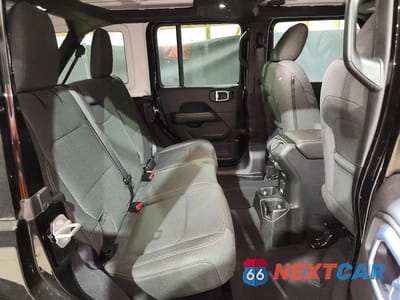 Zdjęcie 11 z 13 samochodu: 2026 JEEP WRANGLER SAHARA VIN:1C4PJXEN5TW235083 - miniatura