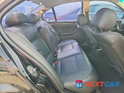Zdjęcie 10 z 13 samochodu: 2005 BMW 330 XI VIN:WBAEW53465PN39878 - miniatura