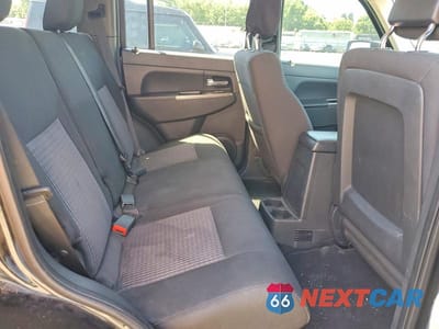 Zdjęcie 10 z 12 samochodu: 2011 JEEP LIBERTY RENEGADE VIN:1J4PN3GK4BW526263 - miniatura