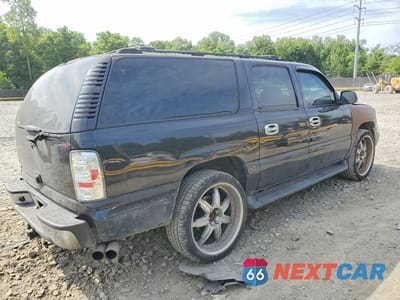 Trzecie zdjęcie samochodu z tyłu: 2002 GMC YUKON XL K1500 VIN:3GKFK16Z42G272635 - miniatura