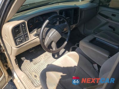 Zdjęcie 8 z 12 samochodu: 2006 CHEVROLET SILVERADO K1500 VIN:1GCEK14T16E122243 - miniatura